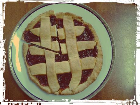 Crostata con marmellata di nespole senza burro e senza uova