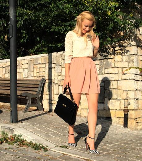 outfit romantico gonna rosa Teresa Morone fashion blogger kelly vintage bag 