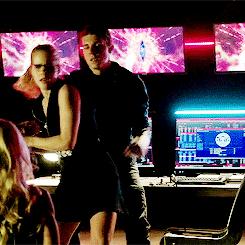 Recensione | Arrow 3×05 ” The Secret Origin of Felicity Smoak”