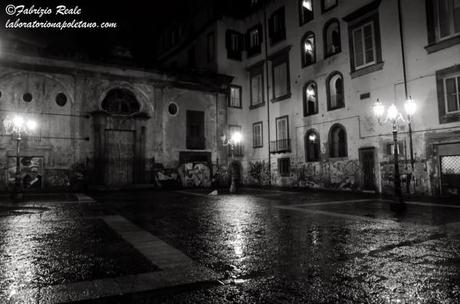 Piazza Banchi Nuovi Napoli in bianco e nero