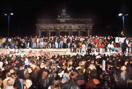 25 anni dal Muro di Berlino, anche la tv si ricorda la caduta