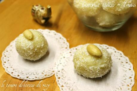 Coconut ladoo e Rava coconut ladoo - i dolcini delle feste (India)