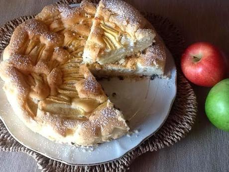 Torta con mele e cioccolato