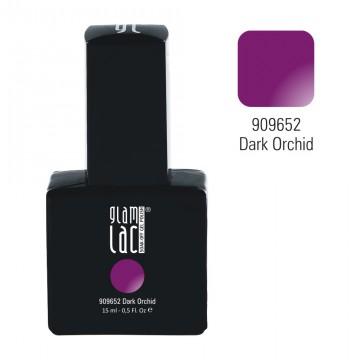 a soak-off-gel-polish-dark-orchid