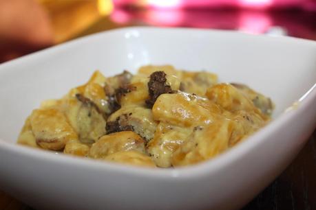 Gnocchi di farro con crema carbonara al tartufo