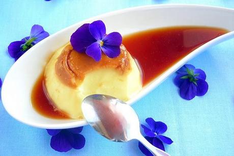 Veloce e Chic: Creme Caramel in Pentola A Pressione