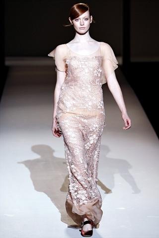 Milano Fashion Week. Alberta Ferretti f/w 11-12.