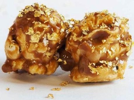 Per togliervi dall'imbarazzo Per togliervi dall'imbarazzo