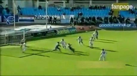 (VIDEO)Cross di rabona per un gol in rovesciata spettacolare! #thisisfootball﻿