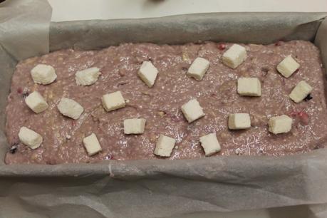 Raspberry & white chocolate coconut bread - il pane dolce per la colazione australiana