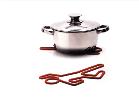 Crime-scene-hot-pot-rack-silicone-red-trivet-hotpot-pan-holder