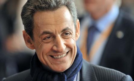 La Francia alla canna del gas. Sarkozy rieletto Presidente del suo partito