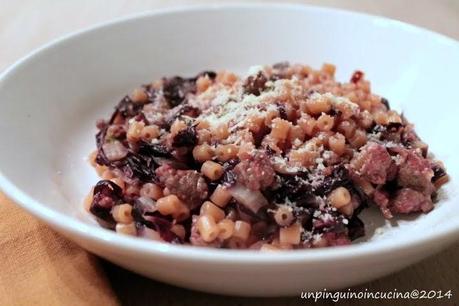 Ditalini risottati con radicchio e salsiccia Ditalini risottati con radicchio e salsiccia