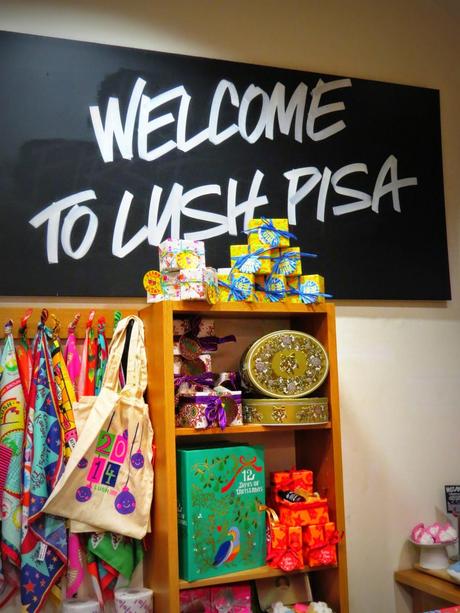 Natale 2014: le idee regalo Lush presentate al Beauty Happy Hour della bottega di Pisa