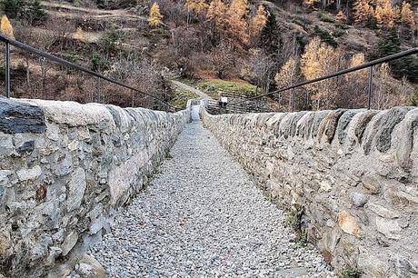 Ponte acquedotto Romano a Pont D'ael, Pondel Valle d'Aosta