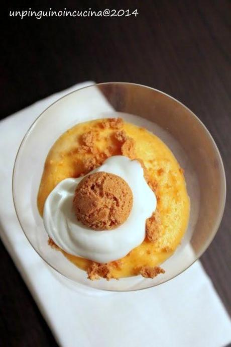 Mousse alle patate dolci con granella di amaretti Mousse alle patate dolci con granella di amaretti
