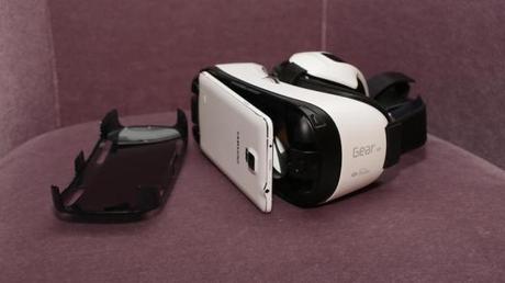 Gear VR: scopriamo le carte del visore di Samsung