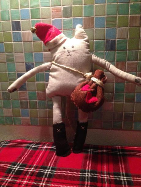 Christmas diy- Eudoro… il micetto d’oro!! cat-doll-christmas-eudoro-finish