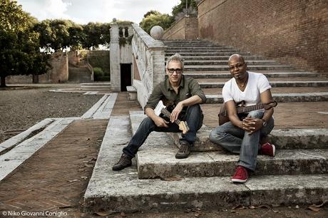 PAVIA “Dialoghi: jazz per due” la rassegna musicale apre al Fraschini con Uri Caine e Mario Brunello.