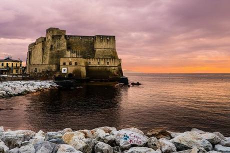 castel dell'ovo napoli