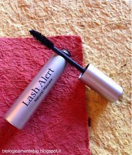 LILY LOLO: LASH ALERT NATURAL MASCARA