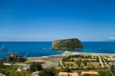 Nove destinazioni tra mare e montagna per scoprire la Calabria