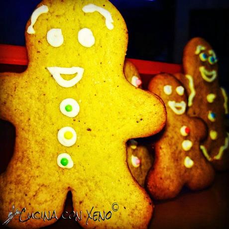 Bscotti di Pan di Zenzero - Gingerbread cookies (Biscotti natalizzi)