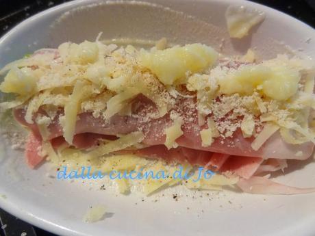 Porri gratinati con prosciutto cotto e formaggio