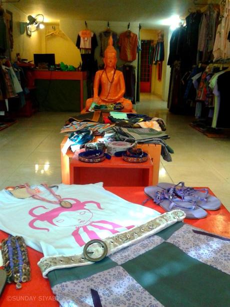 Street 240 shopping phnom penh cambogia (3)