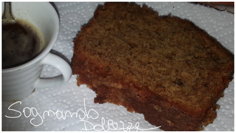 Plum cake di banane e nocciole