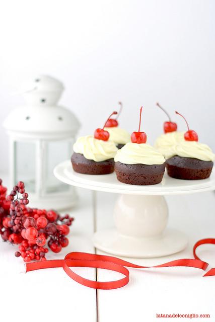 christmas cupcakes con frosting fudge6