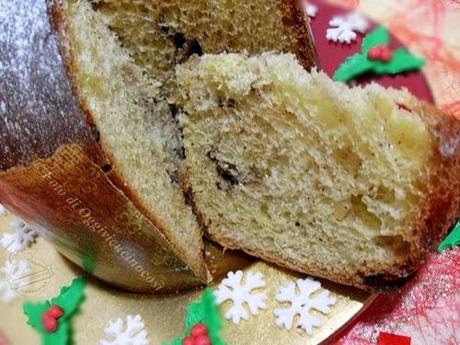 Panettone con Pere e Gocce di Cioccolato