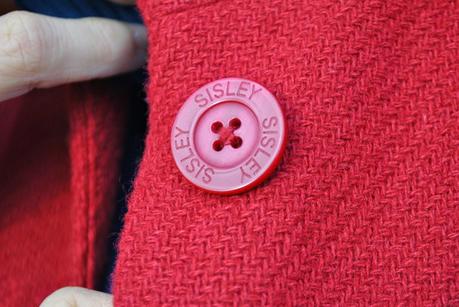 cappotto rosso sisley outfit gonna a pieghe tessuto scozzese maglia a collo alto stivali al ginocchio collana majique london a forma di chiave borsa blu armani jeans outfit dicembre 2014 outfit invernali outfit maglione a collo alto abbinamenti gonna a pieghe come abbinare la gonna a pieghe come abbinare la maglia a collo alto cabbinamenti maglia a collo alto come abbinare gli stivali al ginocchio abbinamenti stivali al ginocchio fashion blog italiani fashion blogger italiane blog di moda italiani mariafelicia magno fashion blogger outfit di mariafelicia magno fashion blogger colorblock by felym ragazze bionde fashion blogger bionde blonde girls blonde hair fashion bloggers italy abbinamenti tessuto scozzese outfit cappotto rosso cappotto rosso sisley come abbinare il cappotto rosso abbinamenti cappotto rosso red coat how to wear red coat