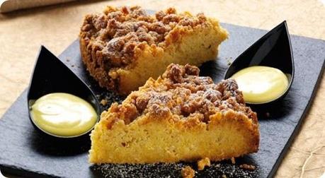 Torta sbrisolona con zabaione Torta sbrisolona con zabaione