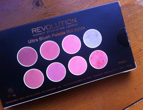 Makeup Revolution BLUSH & CONTOUR palette in HOT SPICE