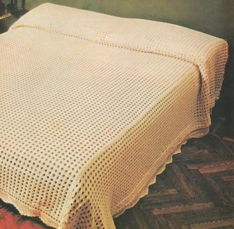 Lavori con l'uncinetto: Coperta a ragnetti