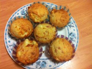 MUFFIN SALATI: PROVOLA E PANCETTA IMG_6375