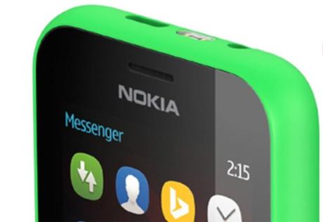 Microsoft presenta al Ces 2015 il nuovo Nokia 215 al prezzo di 24 euro