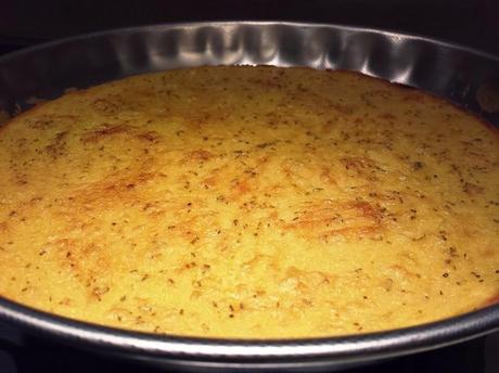 La ricetta di un grande piatto tipico e tradizionale della cucina ligure e genovese: la farinata di ceci
