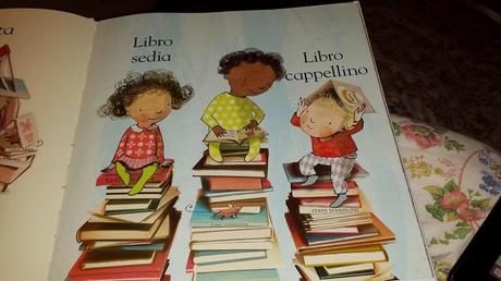 Evviva i libri, un libro sui libri per bimbi da 0 anni in su