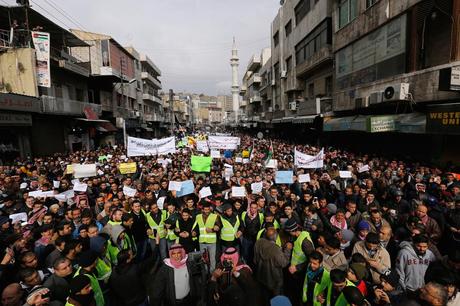 Le proteste ad Amman, in Giordania, il 16 gennaio. - Muhammad Hamed, Reuters/Contrasto