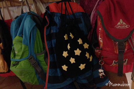 Tutorial: lo zainetto stellato – DIY crocheted starry backpack