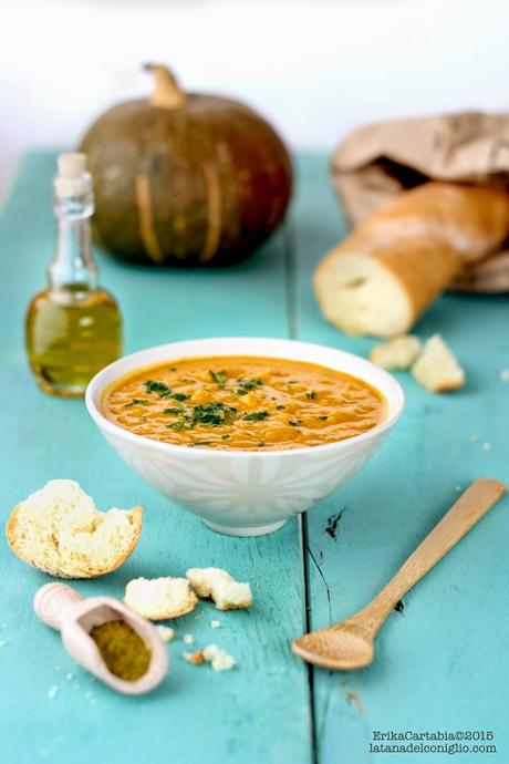 Crema di zucca e lenticchie rosse al curry