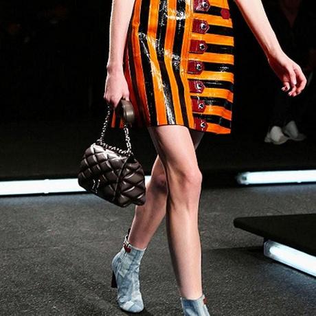 Louis Vuitton: la borsa della primavera - estate 2015 è piccola