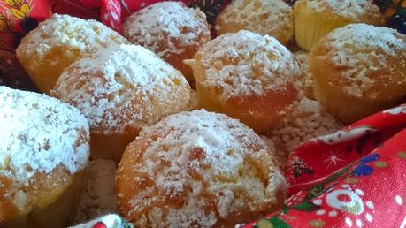 Muffin all'arancia con granella di zucchero