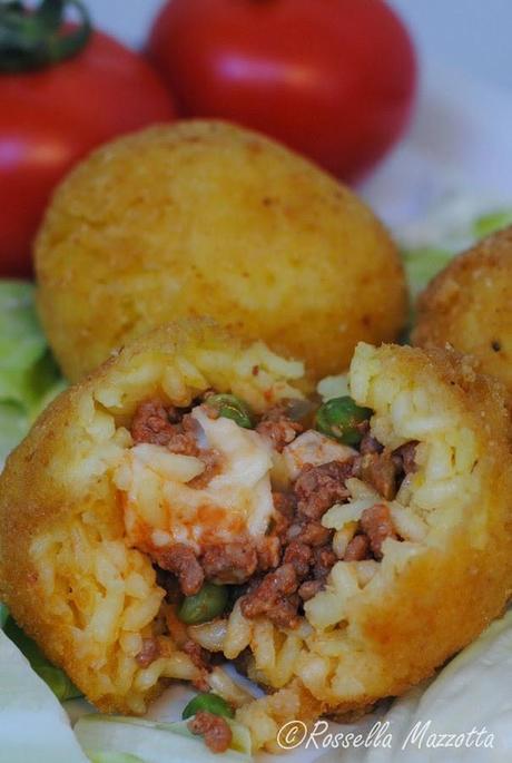 Sicilian Street Food: gli arancini. La ricetta per realizzarli in casa