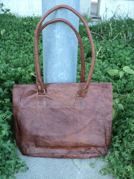 Marsala/Cypress Look – Princesse Metropolitaine & Gusti Leder Bags