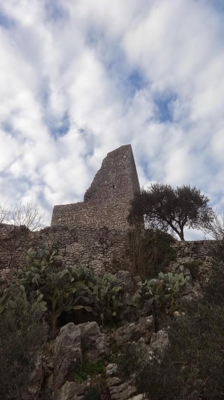 CASTELNUOVO PARANO (FR). Una domenica pomeriggio di gennaio in Ciociaria, alla ricerca di una chiesetta di campagna del XVII° secolo.