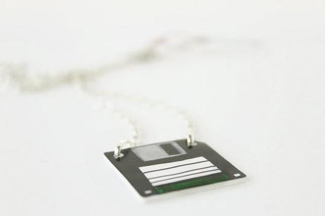 Collana Floppy disk verde 02