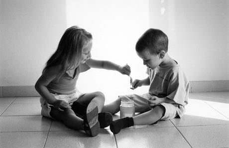 X & Y , storia di una competizione tra due cromosomi. X & Y , storia di una competizione tra due cromosomi.